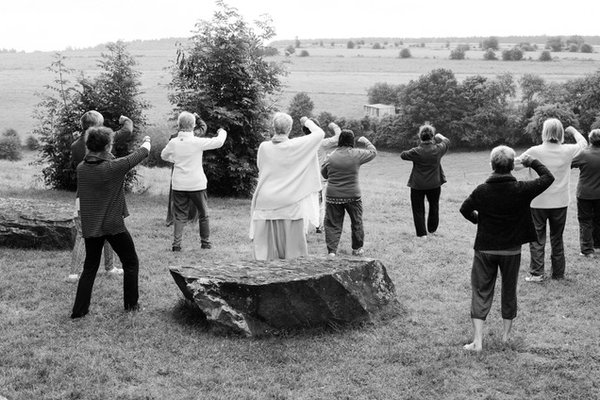 2023-425 stage Qi gong