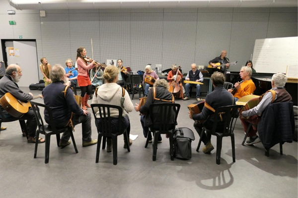 2026-415 Happy Wall ensemble 3